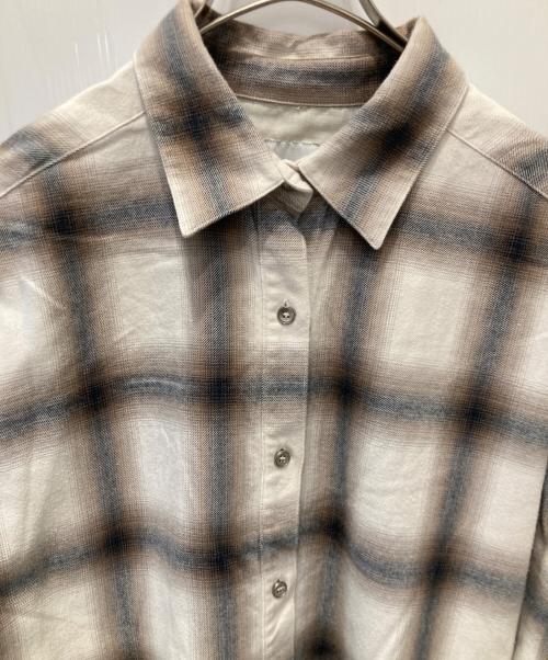Spick and Span（スピック＆スパン）Spick and Span (スピック＆スパン) オンブレーチェックルーズシャツ　24050200211040 ブラウン サイズ:FREEの古着・服飾アイテム