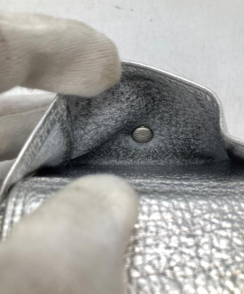 SALON DE ALFURD（サロン・ド・アルファード）SALON DE ALFURD (サロン・ド・アルファード) 3つ折り財布 シルバーの古着・服飾アイテム