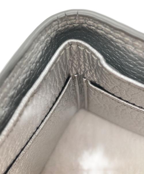 SALON DE ALFURD（サロン・ド・アルファード）SALON DE ALFURD (サロン・ド・アルファード) 3つ折り財布 シルバーの古着・服飾アイテム