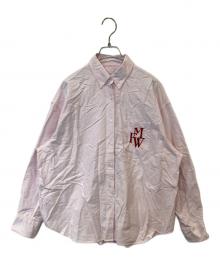 FRAMeWORK（フレームワーク）の古着「エンブレムボタンダウンシャツ 24050220602040」｜ピンク