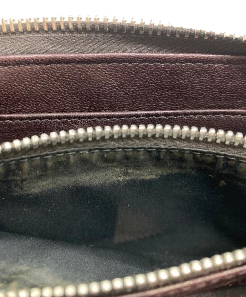 MIU MIU（ミュウミュウ）MIU MIU (ミュウミュウ) ラウンドファスナー財布 195の古着・服飾アイテム