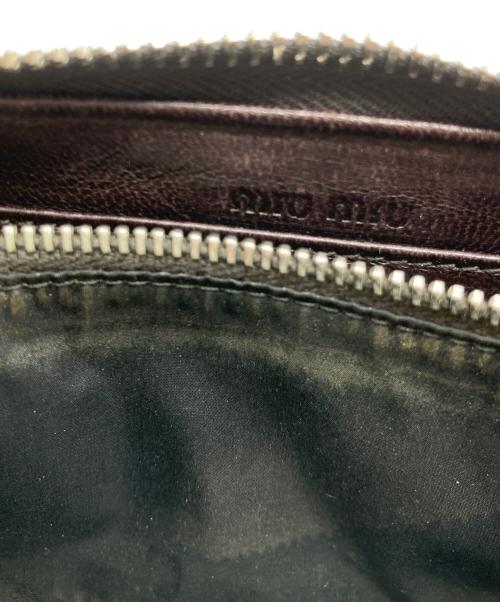 MIU MIU（ミュウミュウ）MIU MIU (ミュウミュウ) ラウンドファスナー財布 195の古着・服飾アイテム