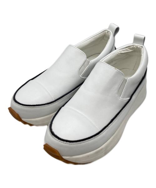 BEARDSLEY（ビアズリー）BEARDSLEY (ビアズリー) スリッポン アイボリー サイズ:24cmの古着・服飾アイテム