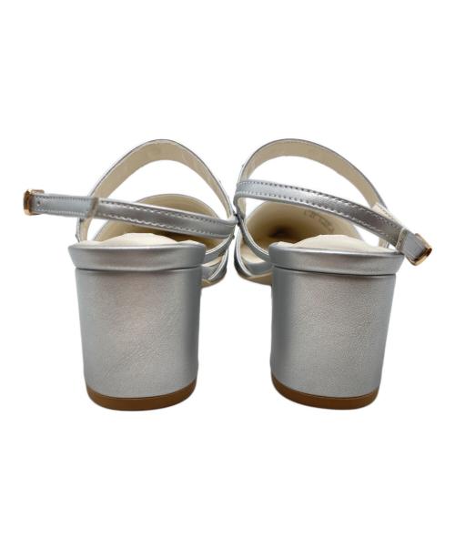 CELFORD（セルフォード）CELFORD (セルフォード) ビジュースタッズチュールパンプス CWGS242503 シルバー サイズ:37の古着・服飾アイテム