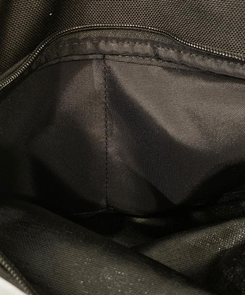 Manhattan Portage（マンハッタンポーテージ）Manhattan Portage (マンハッタンポーテージ) メッセンジャーバッグ　MP1606JRFZP ブラック サイズ:表示がないため不明 未使用品の古着・服飾アイテム