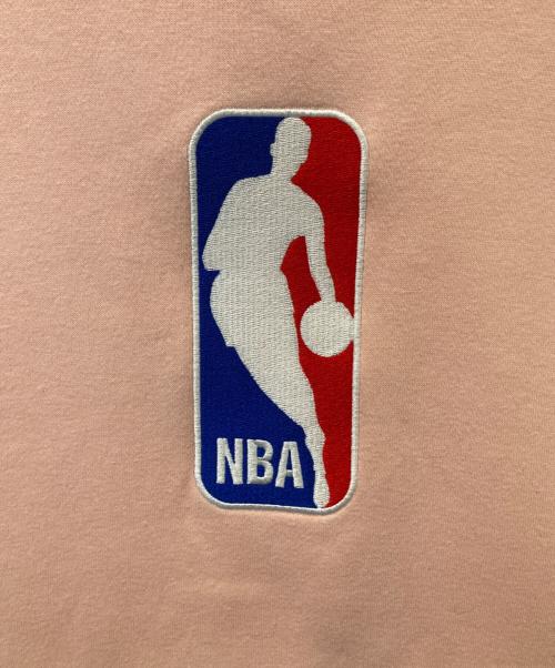 NIKE SB（ナイキエスビー）NIKE SB (ナイキエスビー) NBAパーカー ピンク サイズ:Lの古着・服飾アイテム