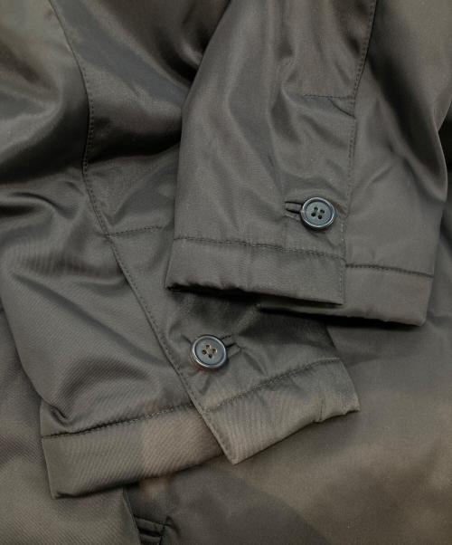 PRADA（プラダ）PRADA (プラダ) ナイロンパテッドステンカラーコート　UGY451 S142 ブラウン サイズ:48の古着・服飾アイテム