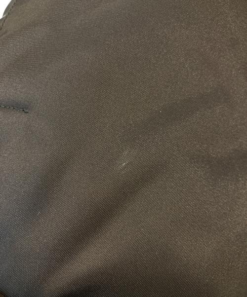 PRADA（プラダ）PRADA (プラダ) ナイロンパテッドステンカラーコート　UGY451 S142 ブラウン サイズ:48の古着・服飾アイテム