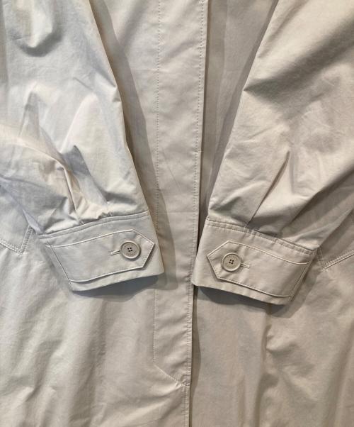 LACOSTE（ラコステ）LACOSTE (ラコステ) リラックスフィットステンカラーコート ベージュ サイズ:36の古着・服飾アイテム