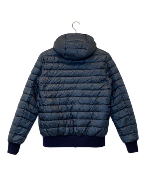 HERNO（ヘルノ）HERNO (ヘルノ) リバーシブル ボア ダウンジャケット　PI000900U ベージュ×ネイビー サイズ:44の古着・服飾アイテム