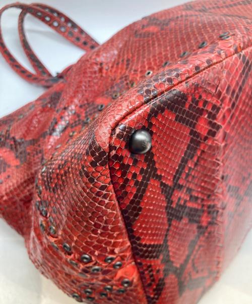 BOTTEGA VENETA（ボッテガベネタ）BOTTEGA VENETA (ボッテガベネタ) パイソントートバッグ 232504 VM460 6504 レッドの古着・服飾アイテム
