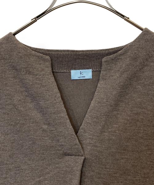KUMIKYOKU（クミキョク）KUMIKYOKU (クミキョク) キーネックニット ワンピース　OPWXGW6470 ブラウン サイズ:3の古着・服飾アイテム