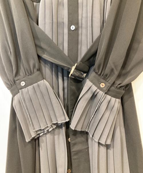 HARE（ハレ）HARE (ハレ) アシンメトリー配色プリーツワンピース　HAL07103AK ブラック×グレー サイズ:FREEの古着・服飾アイテム