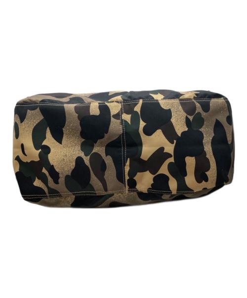 A BATHING APE（ア ベイシング エイプ）A BATHING APE (ア ベイシング エイプ) カモフラージュ メッセンジャーバッグ 001BAL701001M カーキの古着・服飾アイテム