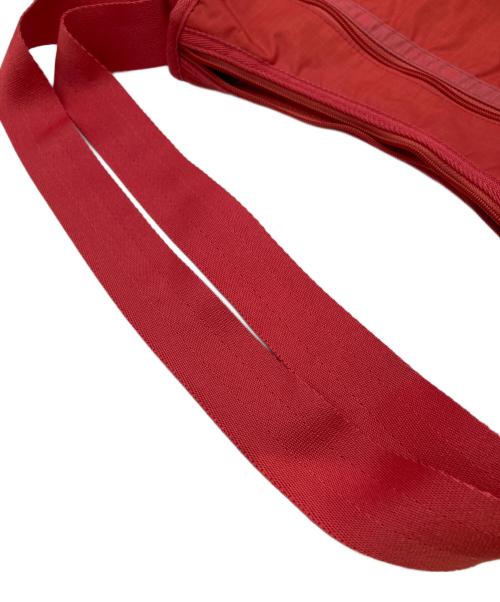 LeSportsac（レスポートサック）LeSportsac (レスポートサック) Classic Hobo ROSEY RED（クラシックホーボー ロージーレッド） レッドの古着・服飾アイテム