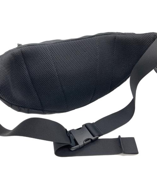 THE NORTH FACE（ザ ノース フェイス）THE NORTH FACE (ザ ノース フェイス) スウィープウエストバッグ NM72304 パープル×ブラックの古着・服飾アイテム