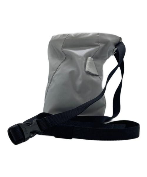 ARC'TERYX（アークテリクス）ARC'TERYX (アークテリクス) ION LIGHTWEIGHT CHALK BAG アイオン ライトウェイト チョーク バッグ X000007827 ライトグレーの古着・服飾アイテム