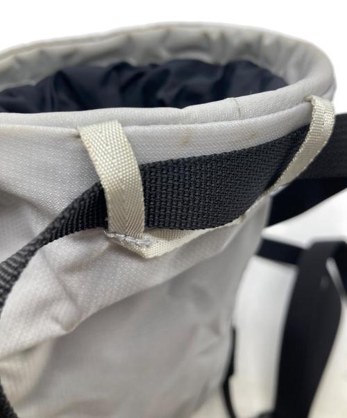 ARC'TERYX（アークテリクス）ARC'TERYX (アークテリクス) ION LIGHTWEIGHT CHALK BAG アイオン ライトウェイト チョーク バッグ X000007827 ライトグレーの古着・服飾アイテム