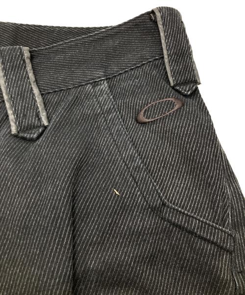 OAKLEY（オークリー）OAKLEY (オークリー) 立体裁断スカル刺繍デニムパンツ ブラック サイズ:30の古着・服飾アイテム