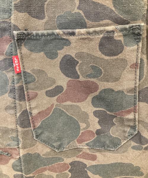 LEVI'S（リーバイス）LEVI'S (リーバイス) カモ柄カバーオール　29655-0004 ブラウン サイズ:Sの古着・服飾アイテム