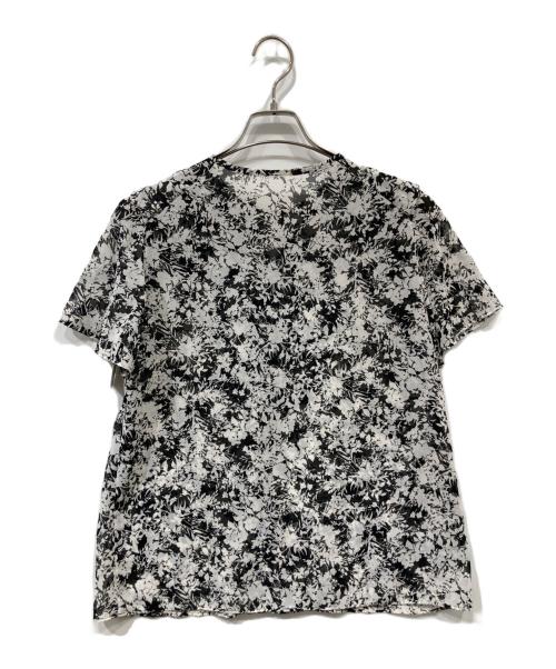 ANAYI（アナイ）ANAYI (アナイ) シャドーフラワープリントラッフル ブラウス　102327-13-160-95-380 ブラック×ホワイト サイズ:38 未使用品の古着・服飾アイテム