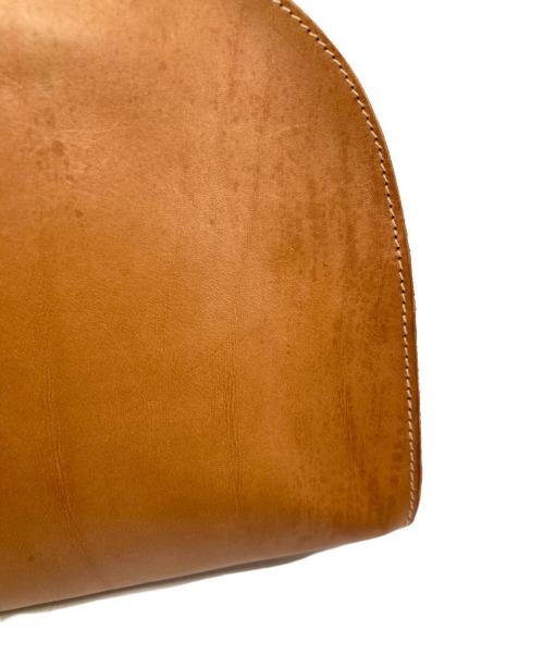 IL BISONTE（イル ビゾンテ）IL BISONTE (イル ビゾンテ) アーチトップショルダーバッグ ブラウンの古着・服飾アイテム