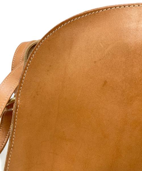 IL BISONTE（イル ビゾンテ）IL BISONTE (イル ビゾンテ) アーチトップショルダーバッグ ブラウンの古着・服飾アイテム