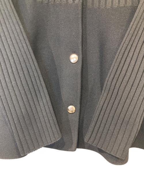 PLST（プラステ）PLST (プラステ) ホールガーメント ぺプラム カーディガン ブラック サイズ:Mの古着・服飾アイテム