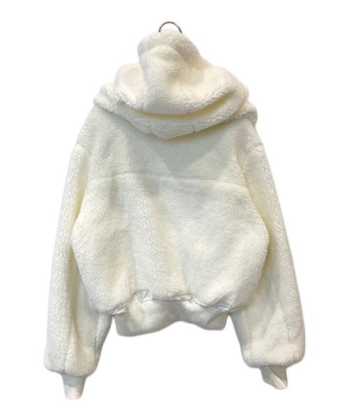 alo yoga（アローヨガ）alo yoga (アローヨガ) フォクシーシェルパジャケット アイボリー サイズ:Sの古着・服飾アイテム