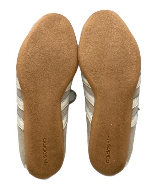 adidas（アディダス）adidas (アディダス) ローカットスニーカー KI3583 ベージュ サイズ:23cmの古着・服飾アイテム