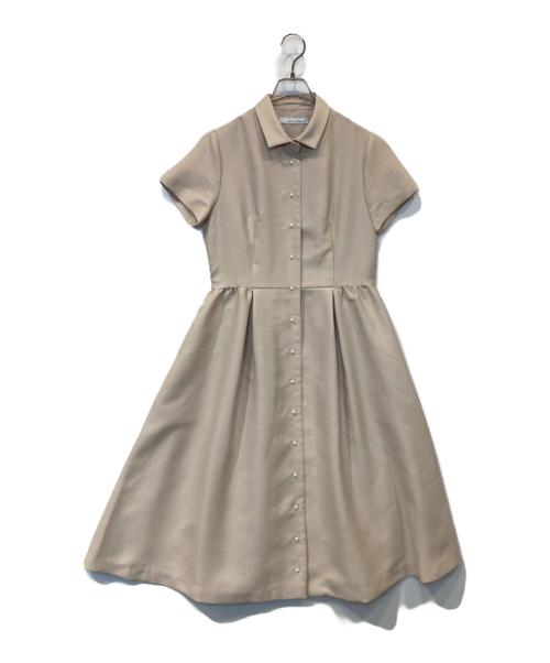 Jolie mignon（ジョリ―ミニョン）JOLIE MIGNON (ジョリ―ミニョン) エアロサテン 襟付き半袖ワンピース JM2248BC ベージュ サイズ:38の古着・服飾アイテム
