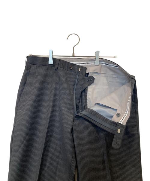 ERMENEGILDO ZEGNA（エルメネジルド・ゼニア）Ermenegildo Zegna (エルメネジルド・ゼニア) セットアップスーツ グレー サイズ: 98AB6の古着・服飾アイテム