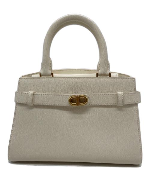 CHARLES & KEITH（チャールズアンドキース）CHARLES & KEITH (チャールズアンドキース) Aubrielle 2WAYハンドバッグ ホワイト サイズ:FREEの古着・服飾アイテム