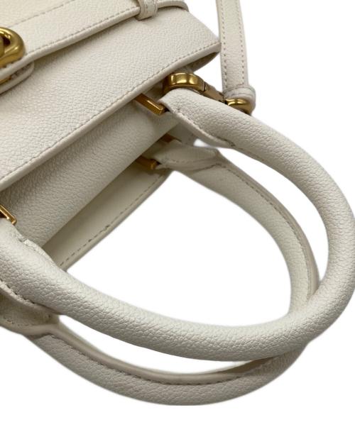 CHARLES & KEITH（チャールズアンドキース）CHARLES & KEITH (チャールズアンドキース) Aubrielle 2WAYハンドバッグ ホワイト サイズ:FREEの古着・服飾アイテム