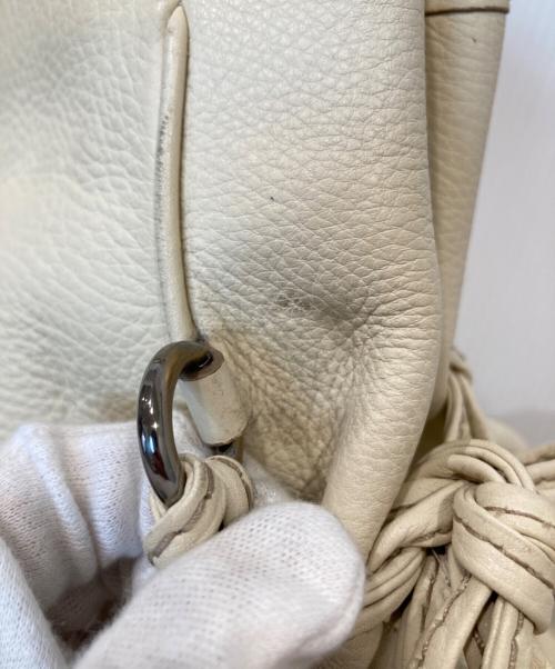 Salvatore Ferragamo（サルヴァトーレ フェラガモ）Salvatore Ferragamo (サルヴァトーレ フェラガモ) ガンチーニレザーハンドバッグ FJ-21 B700 アイボリーの古着・服飾アイテム