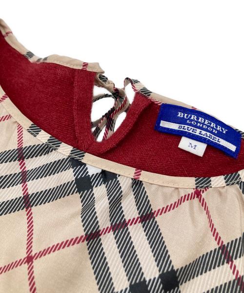 BURBERRY BLUE LABEL（バーバリー ブルー レーベル）BURBERRY BLUE LABEL (バーバリー ブルー レーベル) ニット切替ブラウス　FBF45-853 ベージュ×レッド サイズ:Mの古着・服飾アイテム