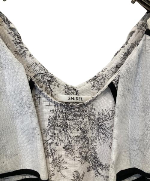 Snidel（スナイデル）Snidel (スナイデル) ラッフルボレロパイピングワンピース　SWFO242005 ホワイトの古着・服飾アイテム
