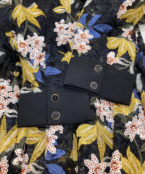 GRACE CONTINENTAL（グレースコンチネンタル）GRACE CONTINENTAL (グレースコンチネンタル) フラワーライン刺繍ワンピース　19431232-0 ブラック サイズ:38の古着・服飾アイテム