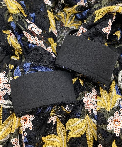 GRACE CONTINENTAL（グレースコンチネンタル）GRACE CONTINENTAL (グレースコンチネンタル) フラワーライン刺繍ワンピース　19431232-0 ブラック サイズ:38の古着・服飾アイテム