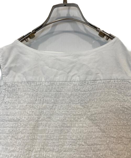 UNTITLED（アンタイトル）UNTITLED (アンタイトル) シャーリングワンピース ホワイト サイズ:1の古着・服飾アイテム