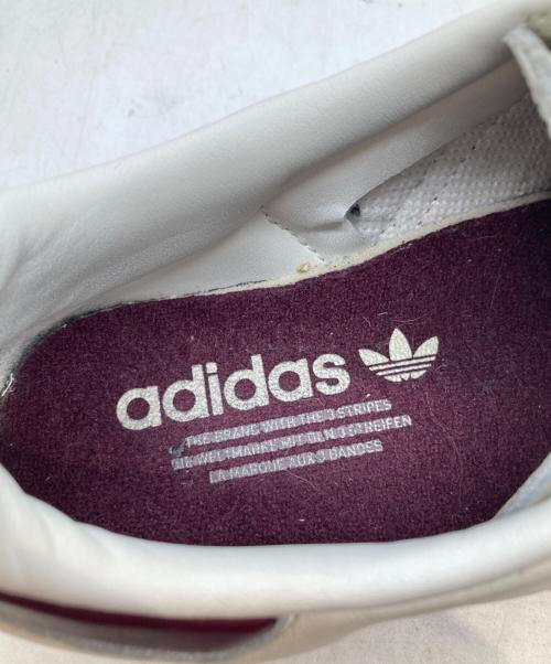 adidas（アディダス）adidas (アディダス) SAMBA OG EMMI サンバ オージー エミ JR2659 アイボリー×ブラウン サイズ:24.5cmの古着・服飾アイテム