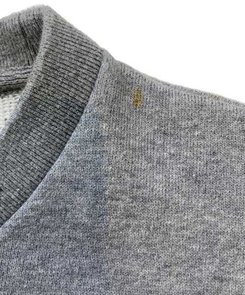 Thom Browne（トムブラウン）Thom Browne (トムブラウン) RWBストライプ クルーネックスウェットシャツ MJT185A-03377055 グレー サイズ:3の古着・服飾アイテム