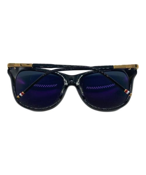THOM BROWNE. NEW YORK（トムブラウン ニューヨーク）THOM BROWNE. NEW YORK (トムブラウン ニューヨーク) サングラス TB-506-A-BLK-GOLD-56 ブラック サイズ:SIZE 56□18 137の古着・服飾アイテム