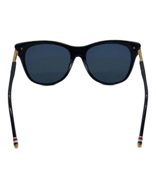 THOM BROWNE. NEW YORK（トムブラウン ニューヨーク）THOM BROWNE. NEW YORK (トムブラウン ニューヨーク) サングラス TB-506-A-BLK-GOLD-56 ブラック サイズ:SIZE 56□18 137の古着・服飾アイテム