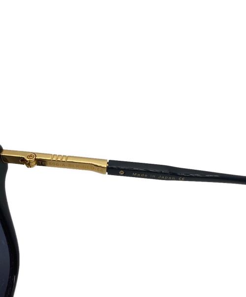 THOM BROWNE. NEW YORK（トムブラウン ニューヨーク）THOM BROWNE. NEW YORK (トムブラウン ニューヨーク) サングラス TB-506-A-BLK-GOLD-56 ブラック サイズ:SIZE 56□18 137の古着・服飾アイテム