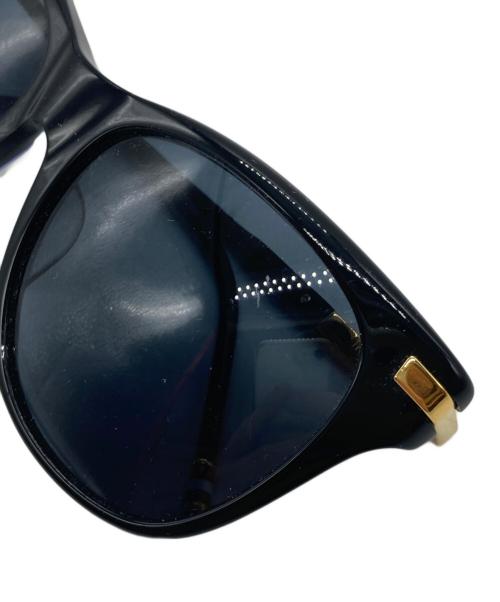 THOM BROWNE. NEW YORK（トムブラウン ニューヨーク）THOM BROWNE. NEW YORK (トムブラウン ニューヨーク) サングラス TB-506-A-BLK-GOLD-56 ブラック サイズ:SIZE 56□18 137の古着・服飾アイテム