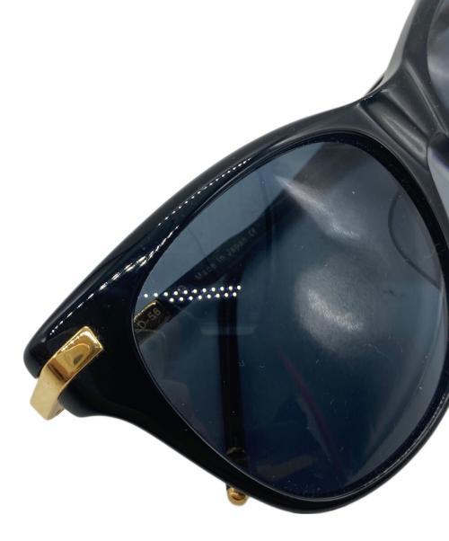 THOM BROWNE. NEW YORK（トムブラウン ニューヨーク）THOM BROWNE. NEW YORK (トムブラウン ニューヨーク) サングラス TB-506-A-BLK-GOLD-56 ブラック サイズ:SIZE 56□18 137の古着・服飾アイテム