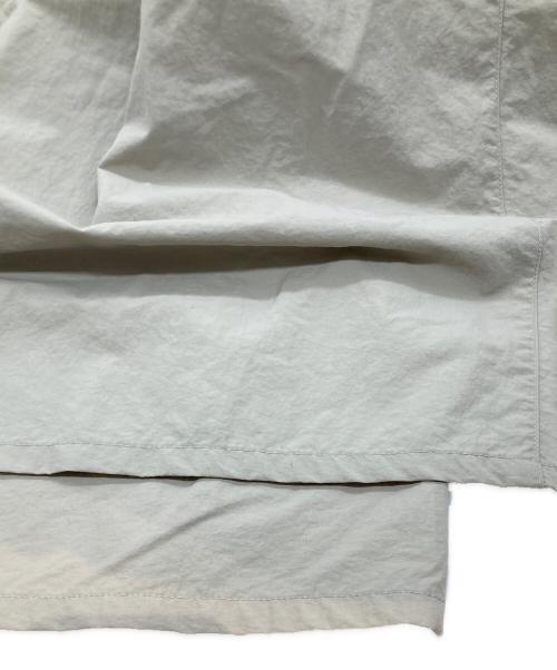 GRAMICCI（グラミチ）GRAMICCI (グラミチ) NYLON FLARE PANT ナイロン フレア パンツ G2SW-SK034 ベージュ サイズ:Sの古着・服飾アイテム