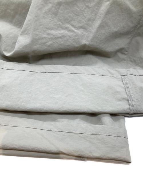 GRAMICCI（グラミチ）GRAMICCI (グラミチ) NYLON FLARE PANT ナイロン フレア パンツ G2SW-SK034 ベージュ サイズ:Sの古着・服飾アイテム