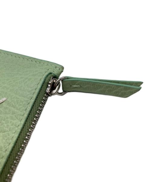 Maison Margiela（メゾンマルジェラ）Maison Margiela (メゾンマルジェラ) 4ステッチ フラグメントケース S56UI0143 P0399　S56UI0143 P0399 ライトグリーンの古着・服飾アイテム